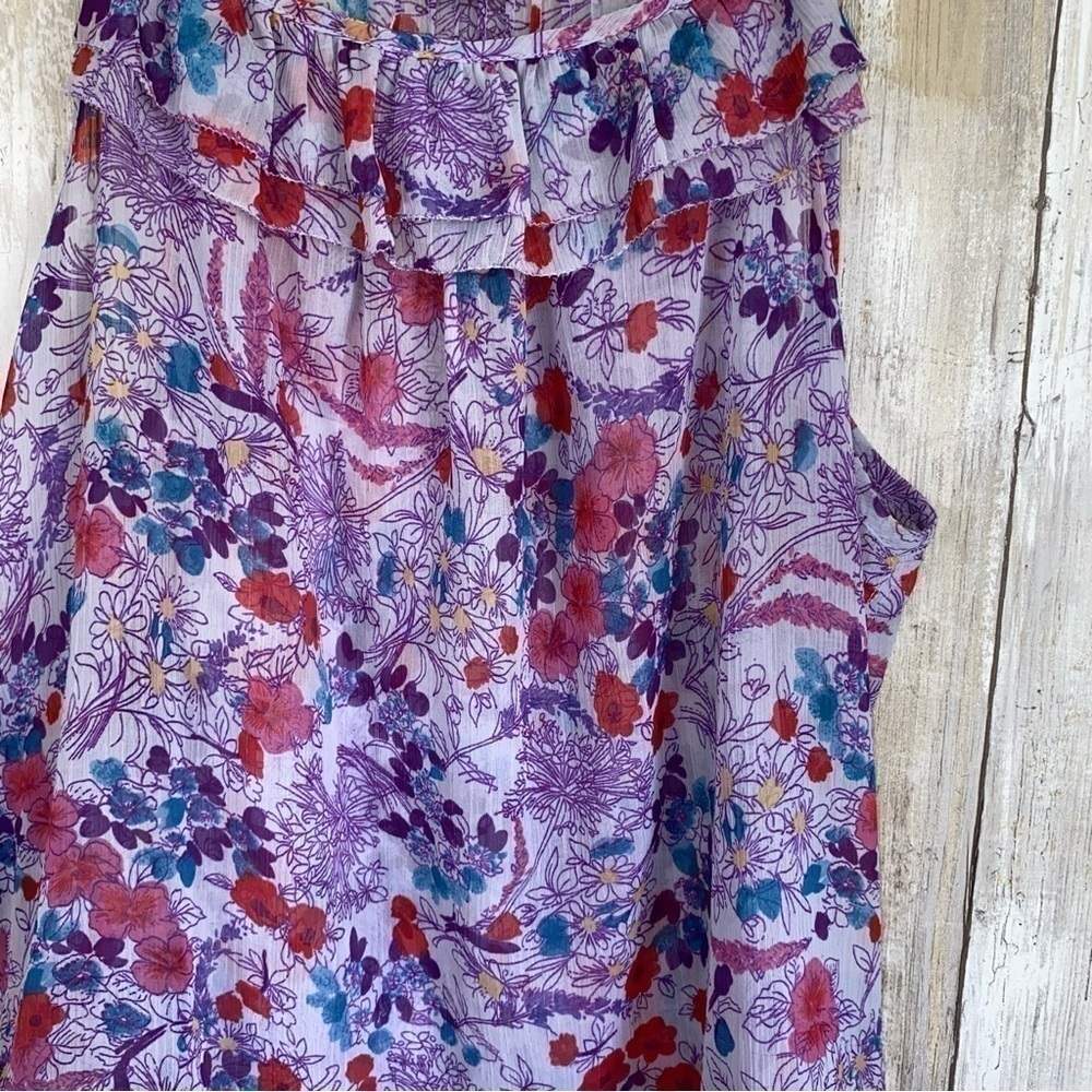 American Eagle Purple Floral Sheer Tank - Picture 2 of 5